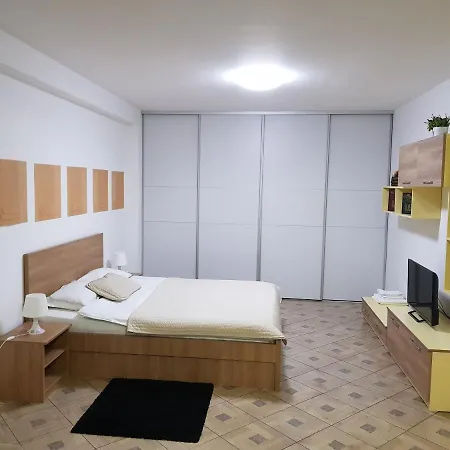 Aparthomes Fundeni 布加勒斯特 Exterior photo