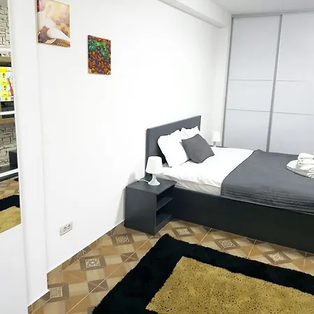 Aparthomes Fundeni 布加勒斯特 Exterior photo