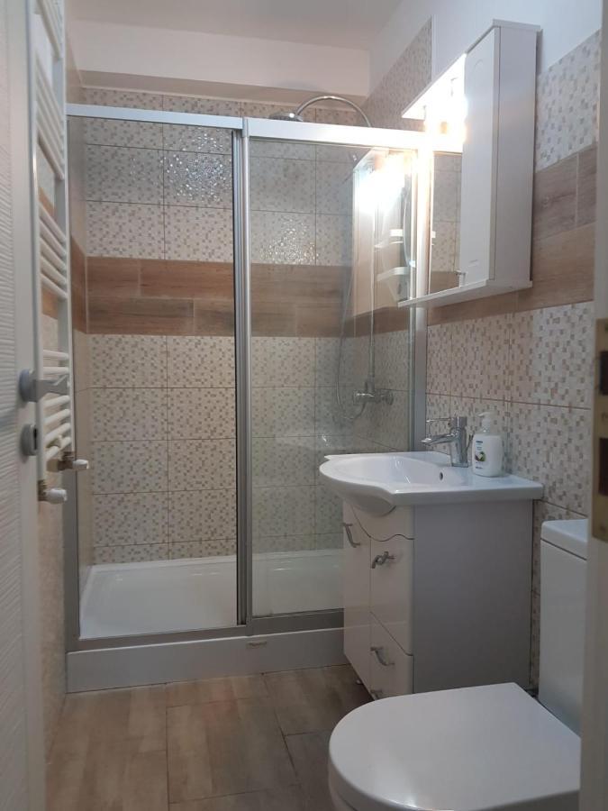 Aparthomes Fundeni * Bukarest